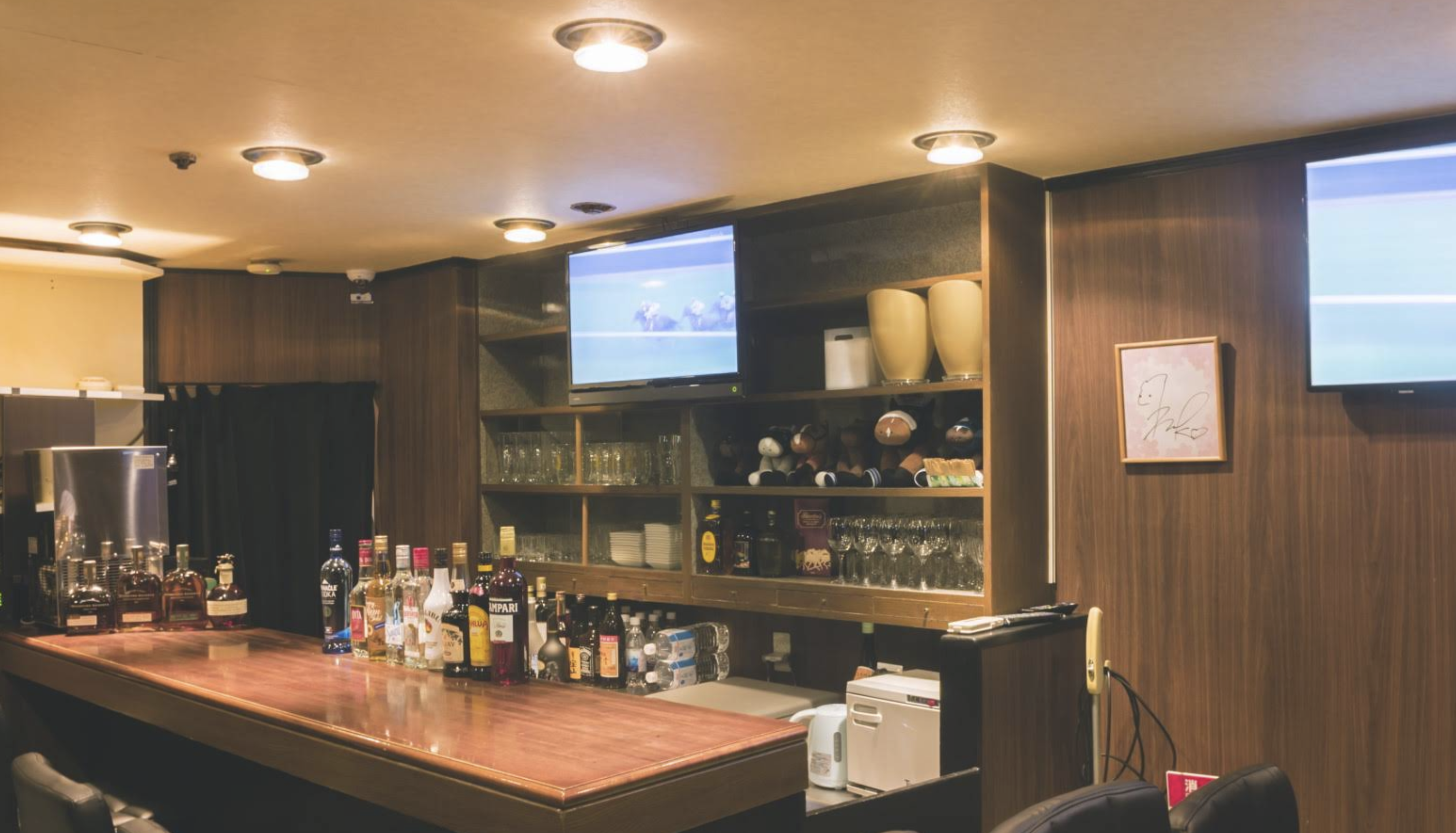 Snack&Bar IMAGINE 店内写真